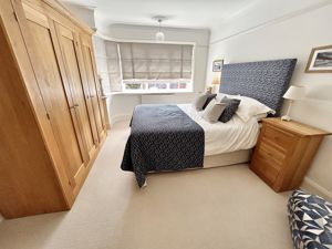 Bedroom- click for photo gallery